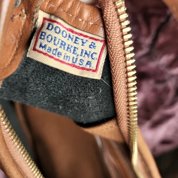 ILove Dooney Bags - Picture 4 of 7